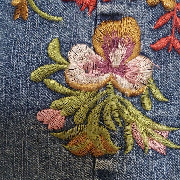 💐 Vintage Y2K Embroidered Denim Mini Skirt Floral Bird Jean Skirt SMALL - Picture 13 of 14